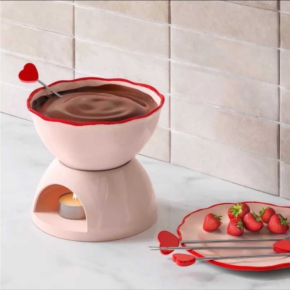 4pk Stoneware Fondue
Set with Forks
Valentine's Day 2025 - Threshold - Picture 2 of 5